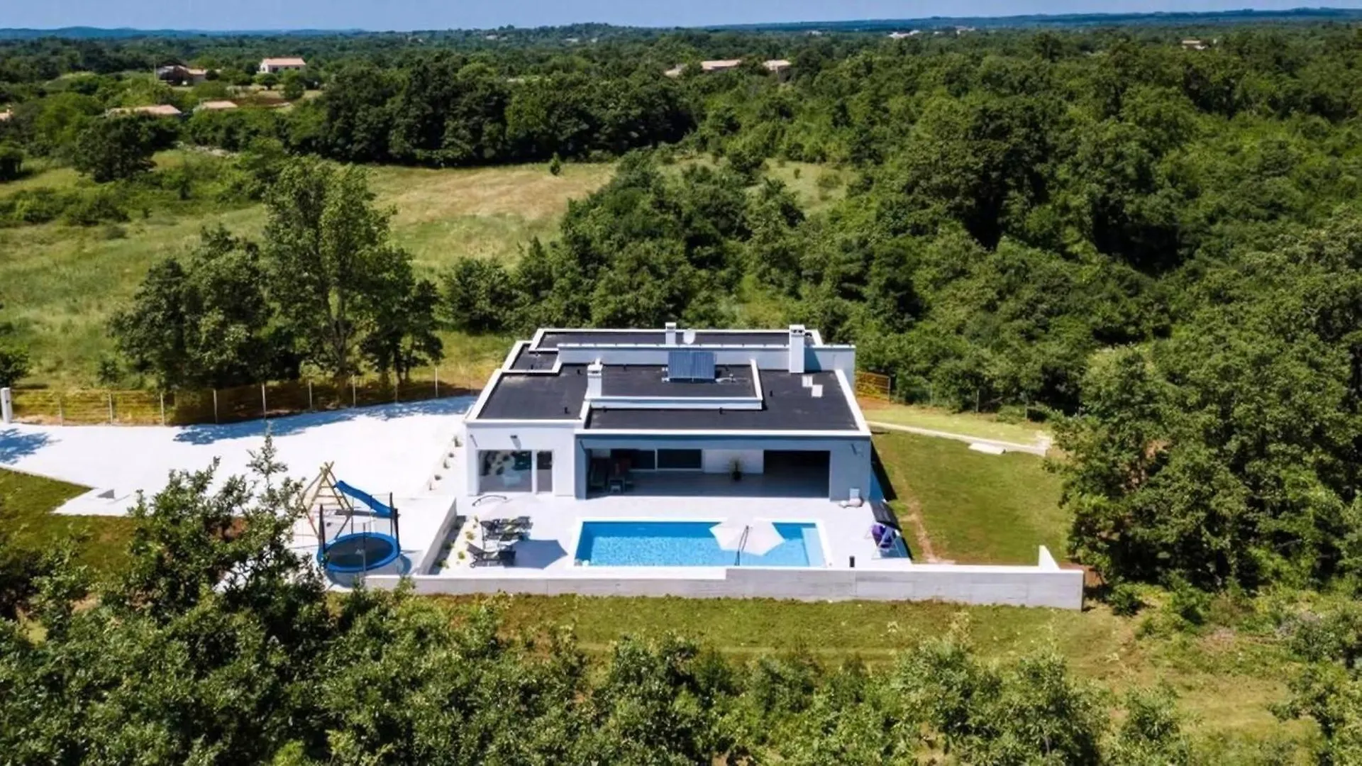 Villa Sanivaro Mit Beheiztem Pool Und Whirlpool Boskari